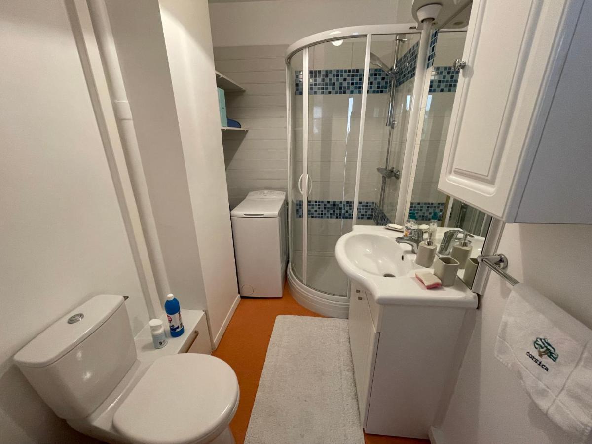 Appartement Chaleureux , Cosy, Bien Equipe Et Bien Place スダン エクステリア 写真